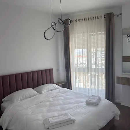 Enxhi's Apartment Tirana